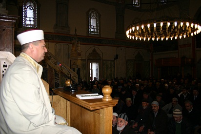 HOCALI KATLİAMI UNUTULMADI 