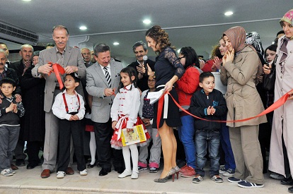 MİNİKLERDEN OKUMA ŞENLİÐİ