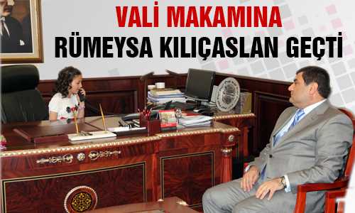 VALİ MAKAMINA ÖÐRENCİ OTURDU