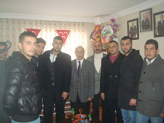 ŞEFAATLİ AK GENÇLİKTEN ÖRNEK DAVRANIŞ