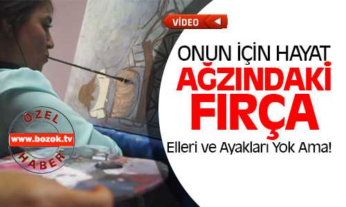 Elleri ve Ayakları Yok Ama Ağzıyla Resim Çiziyor