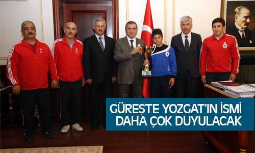 Yozgat Belediyesi Güreş Takımı Valiyi Ziyaret Etti