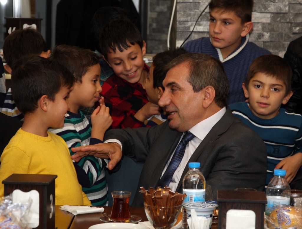 Vali Yazcı Mutlu Yuva Mutlu Yaşam Bir Yaşam Tarzı, Bir Felsefedir