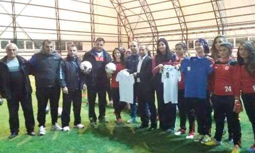 Bayanlara ASKF'den Destek