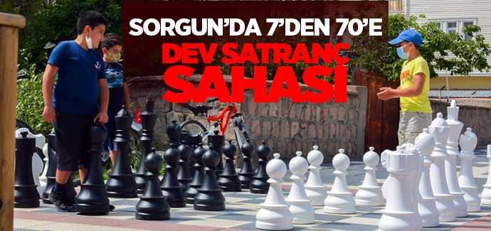 Sorgun Belediyesi'nden Dev Satranç Sahası