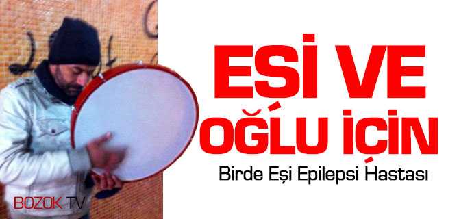 Eşi ve Oğlu İçin Soğukta Dışarıda