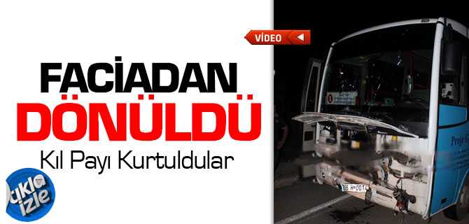 Işık İhlali Yapan Sürücü Petrol Ofisi Pompalarına Çarparak Durabildi