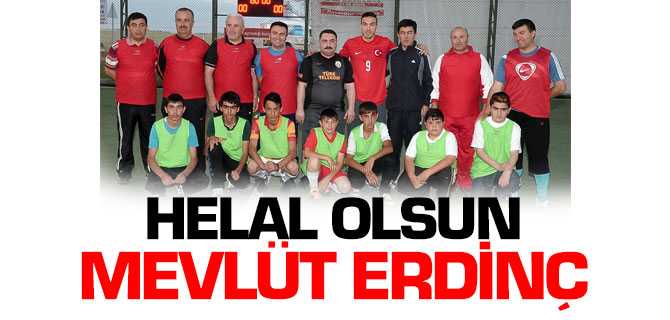 Milli Futbolcu Mevlüt Erdinç, Yetim Çocuklara Moral Takviyesinde Bulundu