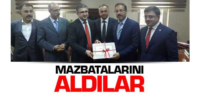 Ak Parti Vekilleri Mazbatalarını Aldı