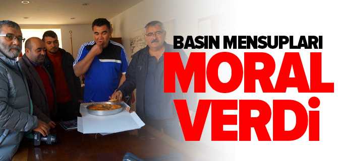 Basın Mensuplarından Yozgatspor'a Ev Baklavası
