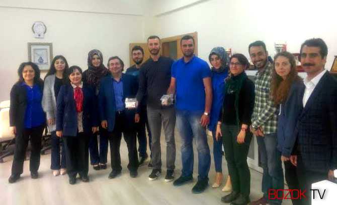 Üniversite Öğrencilerinden Anlamlı Destek