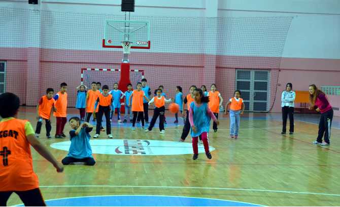 Geleneksel Çocuk Oyunları Turnuvaları Devam Ediyor