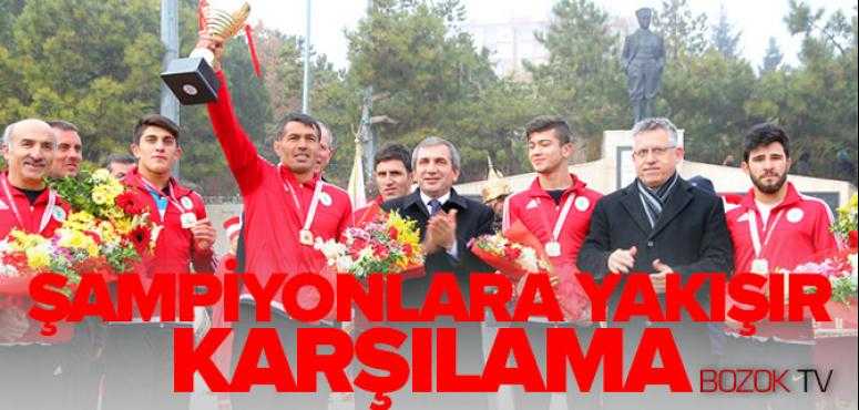 Şampiyonlara Mehterli Karşılama