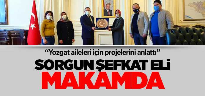 Sorgun Şefkat Eli Yardımlaşma Derneği Yönetimi Vali Polat'ı makamında ziyaret etti