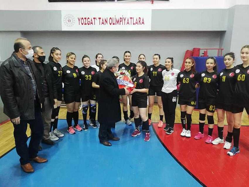 İl Başkanı Başer, filenin sultanlarına başarı diledi