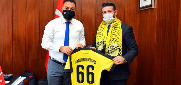 İş İnsanı İsmail Atmanlıoğlu'ndan Sorgun Belediyespor'a anlamlı destek
