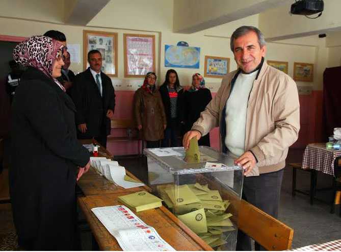 Oyunu Sakarya İlkokulunda Kullandı