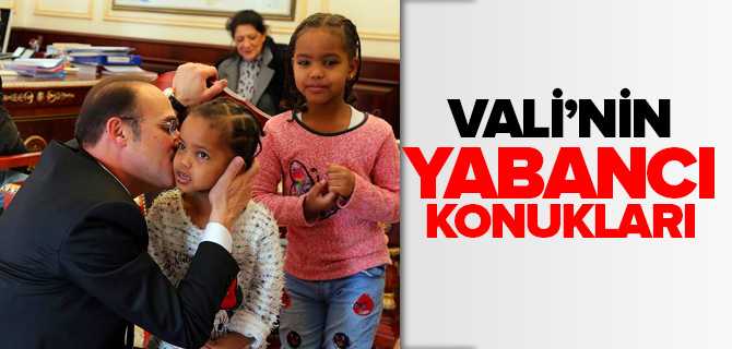 Vali Yurtnaç Göçmenleri Ağırladı